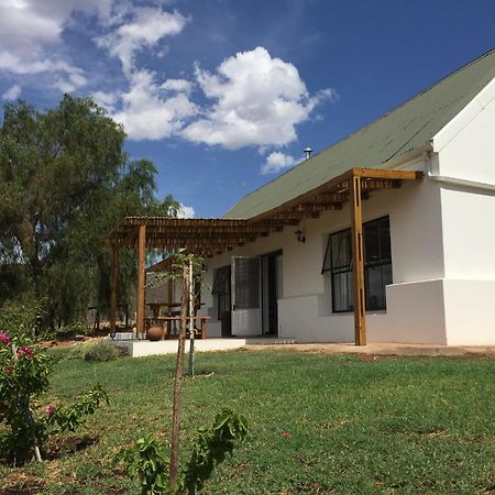 Pepper Tree Cottage De Rust Exterior photo